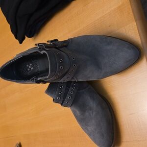 Vince Camuto Gray Suede Ankle Boots 10M